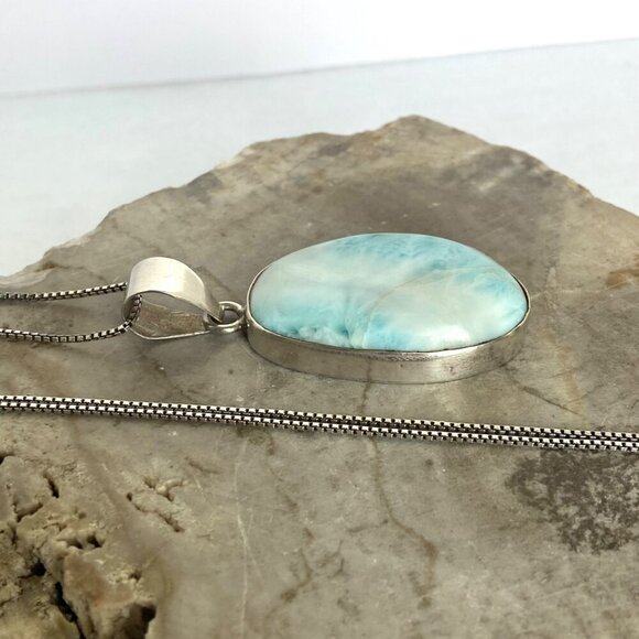 Sterling Silver 925 Oval Bezel Set Larimar Pendant Necklace 18.5" Box Chain - Picture 12 of 16